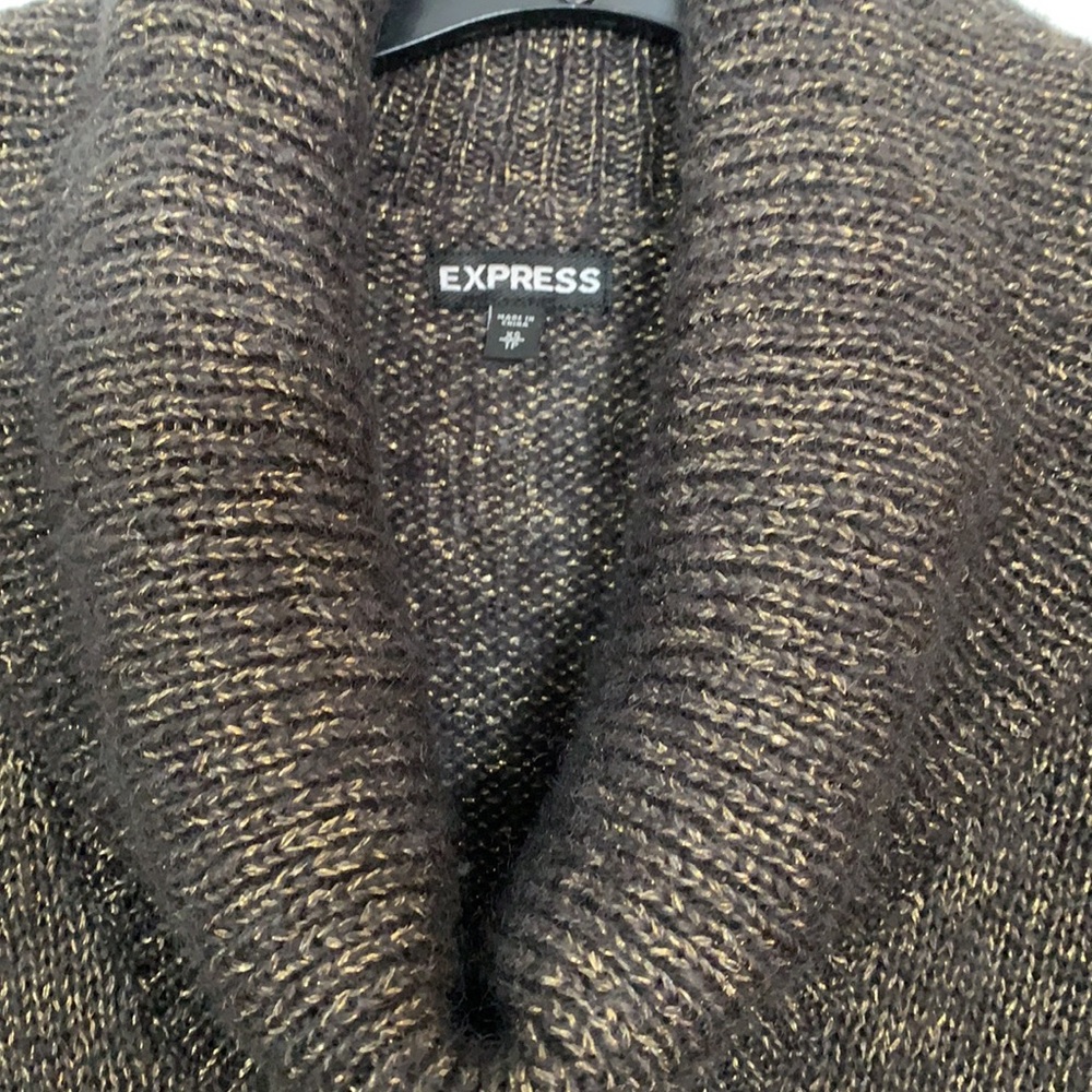 Express sweater - Picture 3 of 7